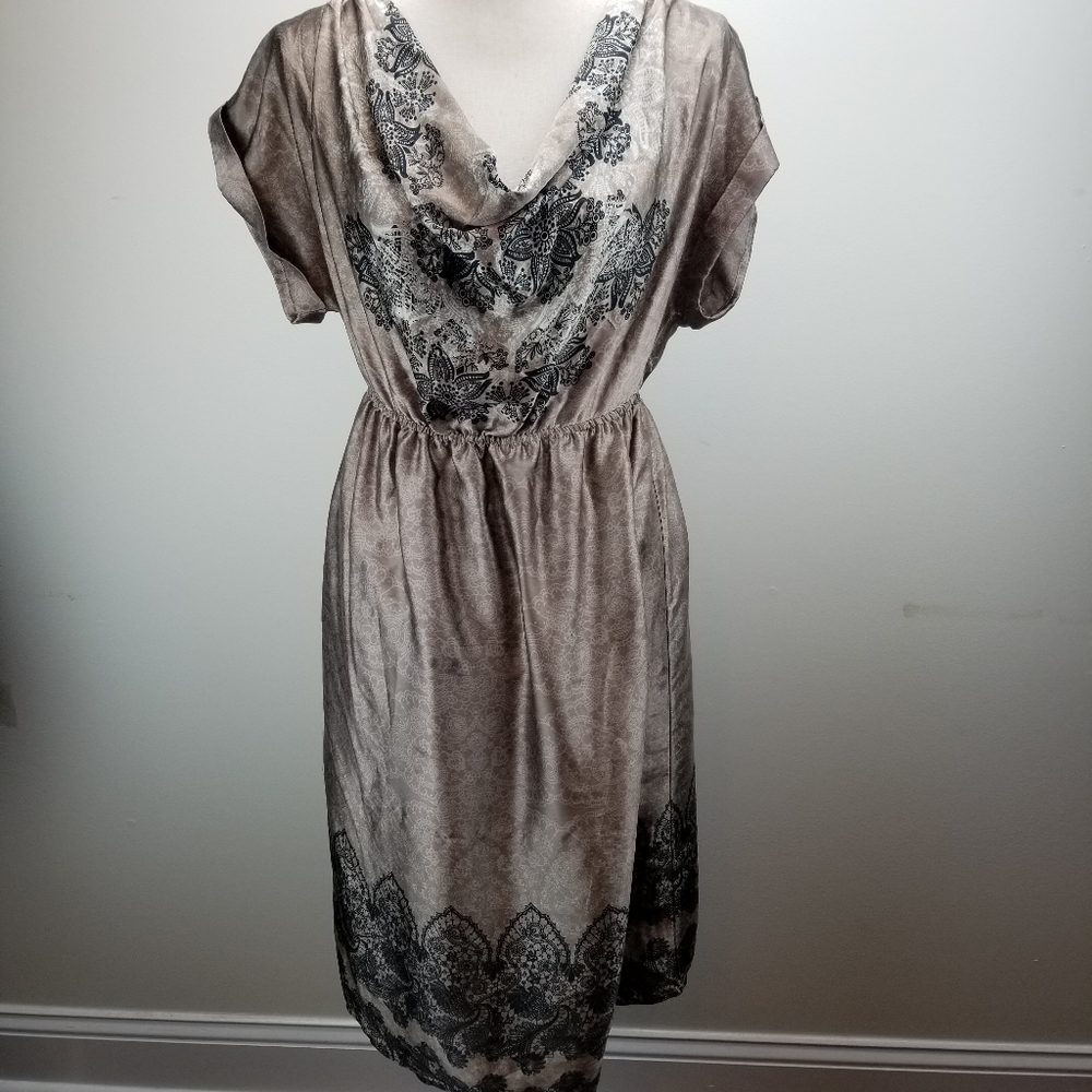 Motherhood Maternity Dress